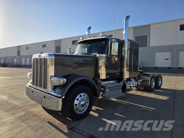 Peterbilt 589 Тягачі