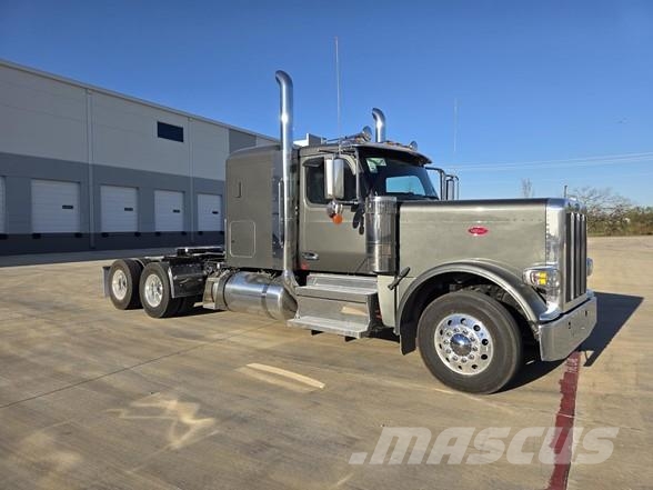 Peterbilt 589 Тягачі