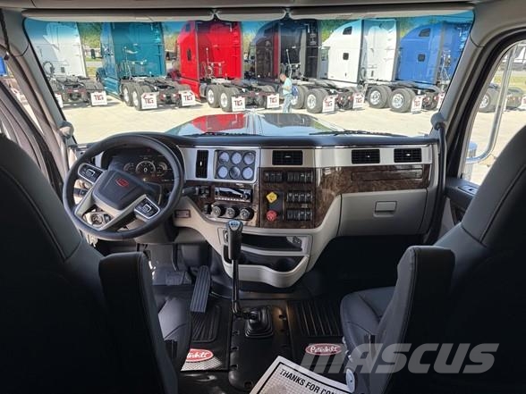 Peterbilt 589 트랙터 유닛