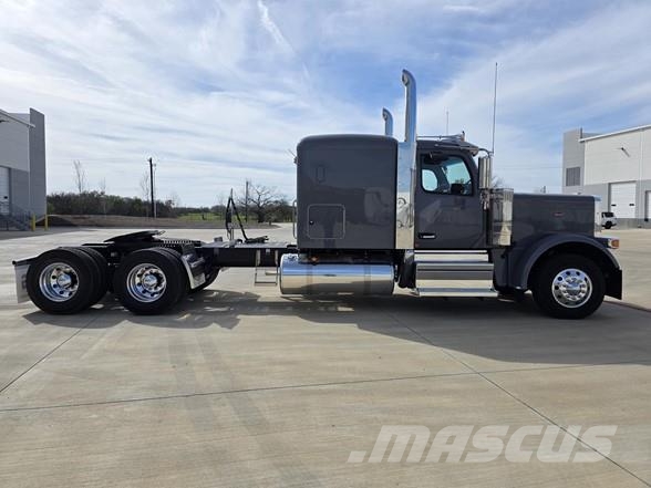 Peterbilt 589 Camiones tractor