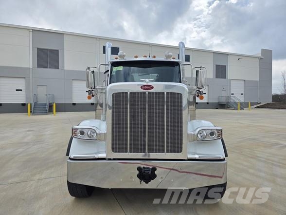 Peterbilt 589 شاحنات قلابة