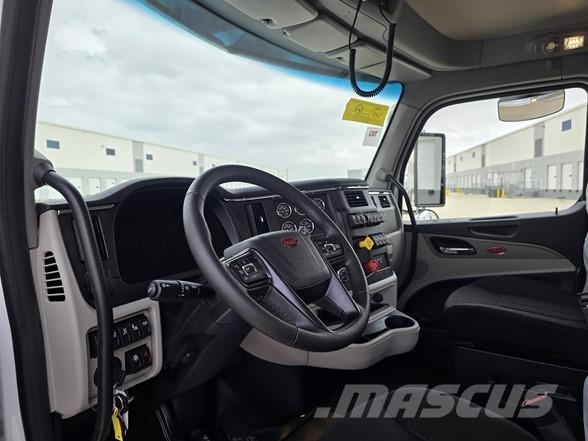 Peterbilt 589 شاحنات قلابة