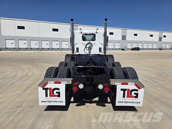 Peterbilt 589 شاحنات قلابة