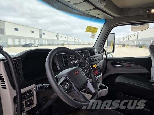 Peterbilt 589 شاحنات قلابة