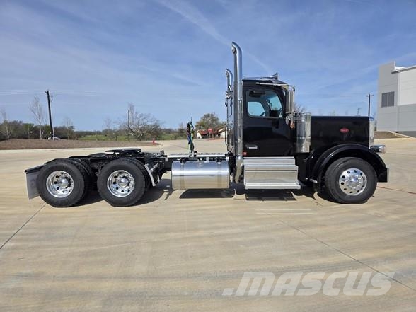 Peterbilt 589 트랙터 유닛