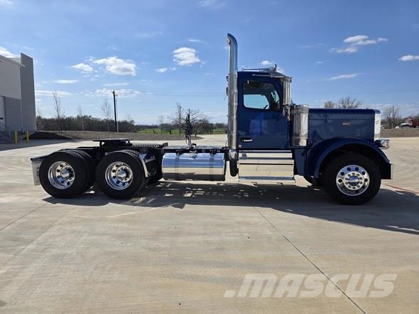 Peterbilt 589 트랙터 유닛