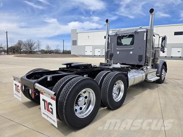 Peterbilt 589 Camiones tractor
