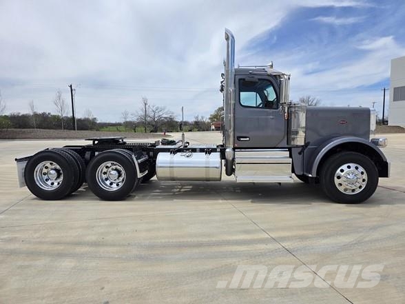Peterbilt 589 Camiones tractor