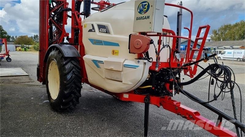 Bargam Fox 4200 - 30 m BDU Plus ISObus الرشاشات