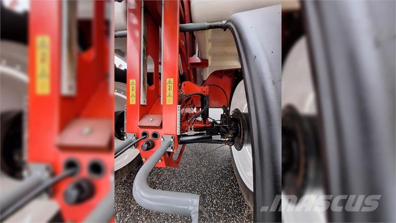 Bargam Spraymax 3500-24 G-var Vontatott trágyaszórók