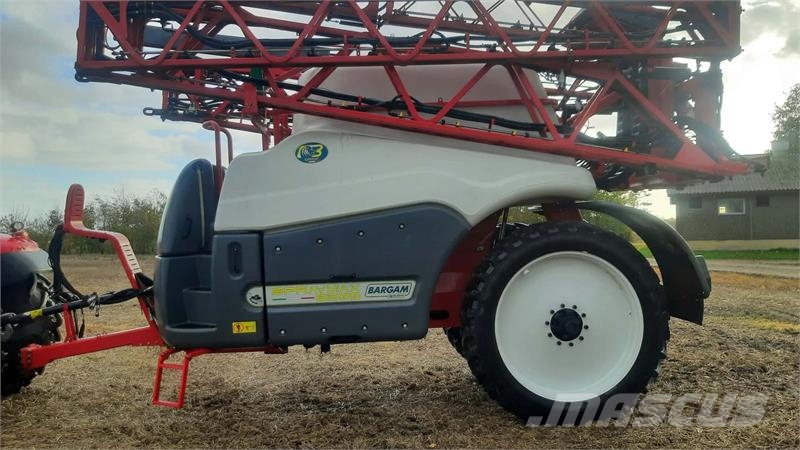 Bargam Spraymax 6500-36 Vontatott trágyaszórók