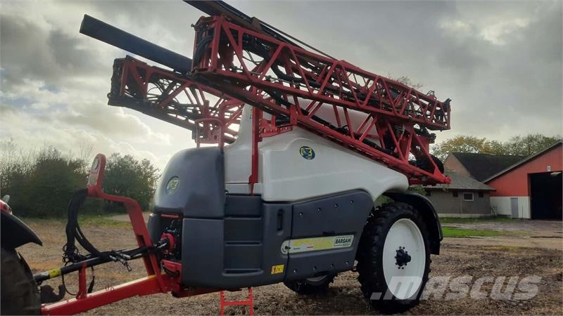 Bargam Spraymax 6500-36 Vontatott trágyaszórók