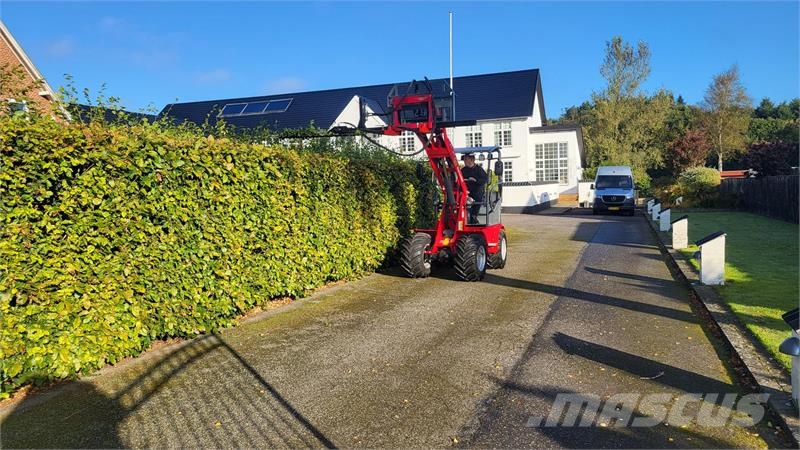 Eco Loader 1000E 小型装载机