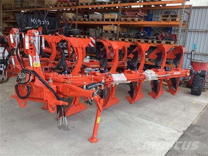 Kubota RM3005V stærk plov fra Kverneland Group 가역 플로우(쟁기)
