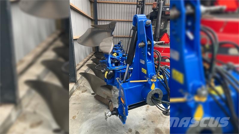New Holland PXV51080H-XLD Reversible ploughs