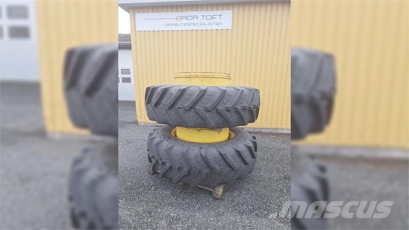 Tvillingehjul 520/85R42 Gume, točkovi i felne