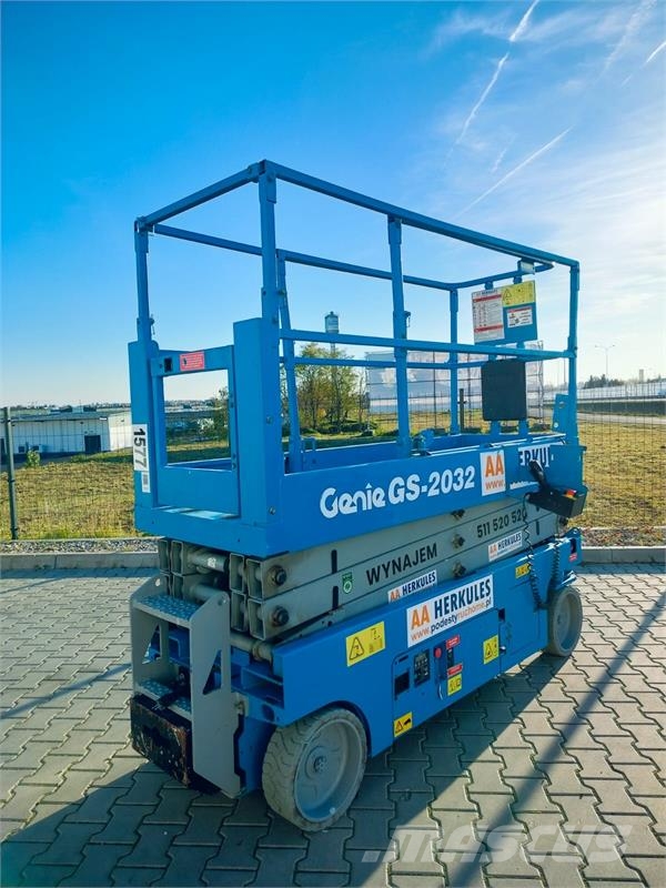 Genie GS 2032 Šķerveida pacēlāji
