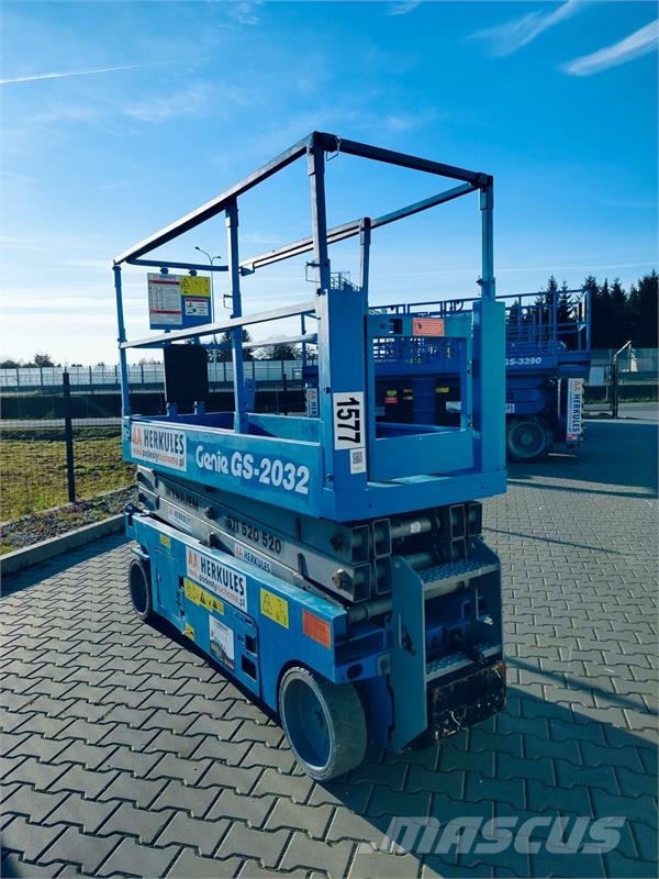 Genie GS 2032 Šķerveida pacēlāji