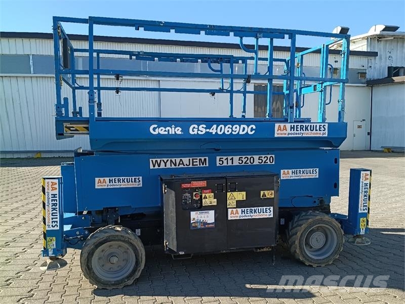 Genie GS 4069 DC Škarjaste dvižne ploščadi