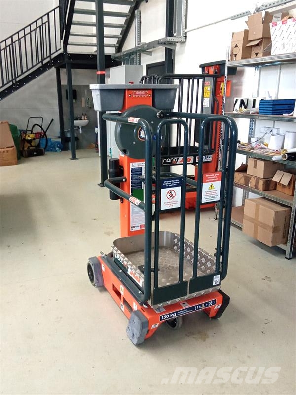 JLG Pecolift رافعات السارية الرأسية