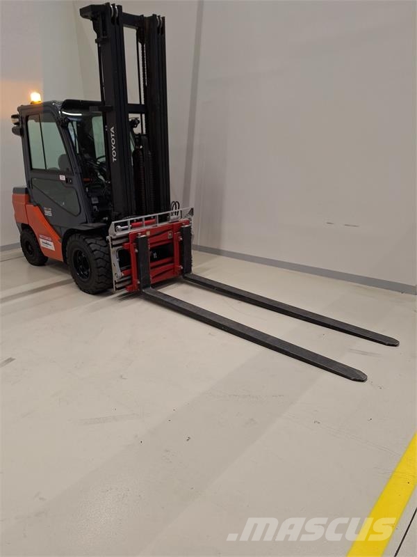 Toyota 52-8FDJF35 Diesel forklifts