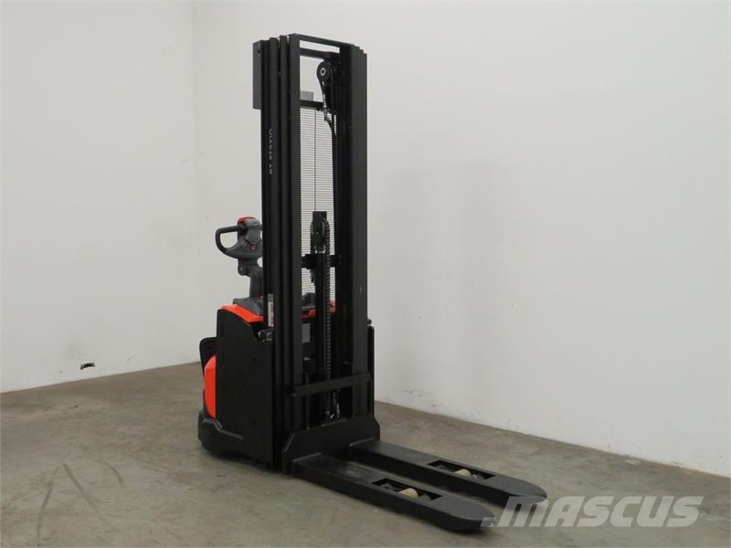 Toyota SWE140L Παλετοφόρα πεζού χειριστή με ιστό
