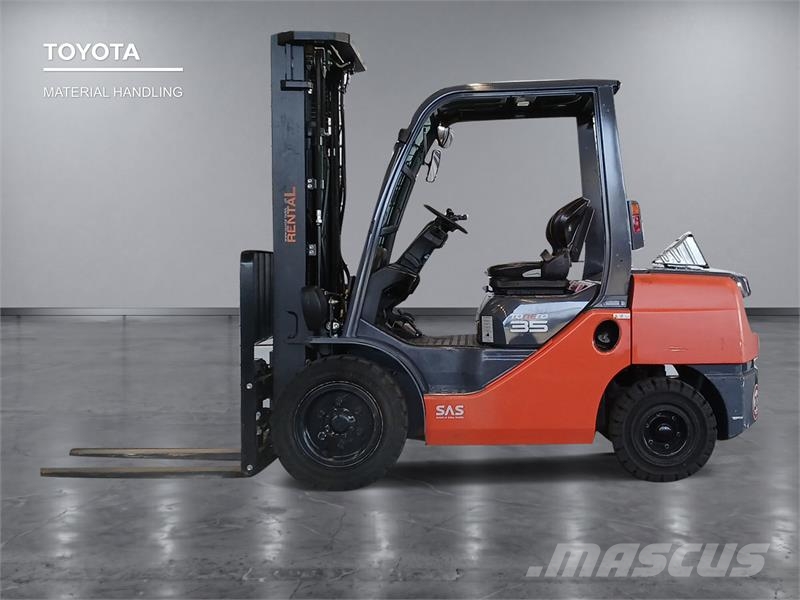 Toyota 02-8FDJF35 Chariots diesel