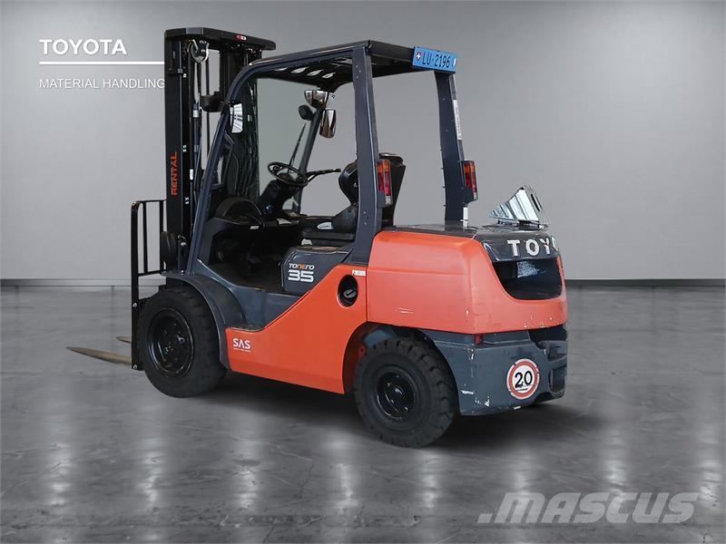 Toyota 02-8FDJF35 Chariots diesel