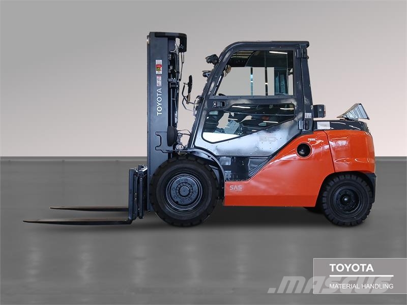 Toyota 8FD45F Dizelski viljuškari