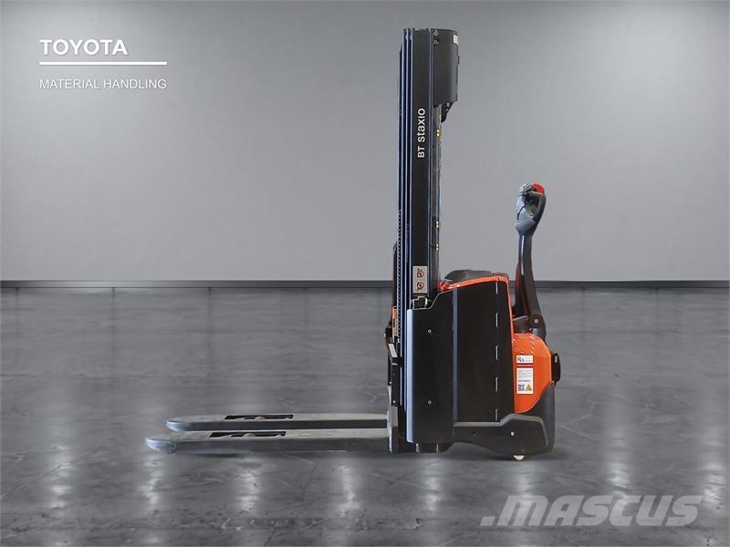 Toyota SWE140L Transpallet uomo a terra