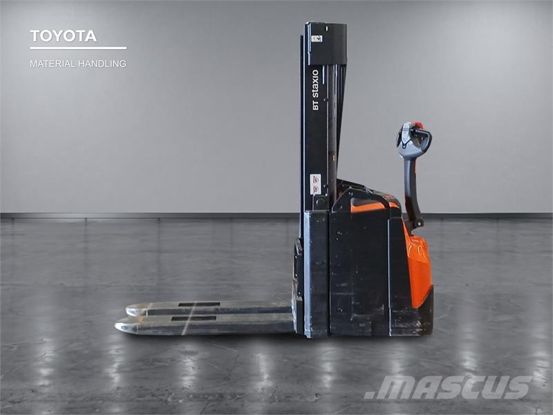 Toyota SWE160L Παλετοφόρα πεζού χειριστή με ιστό