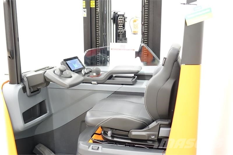 Toyota RRE140H Reach truck
