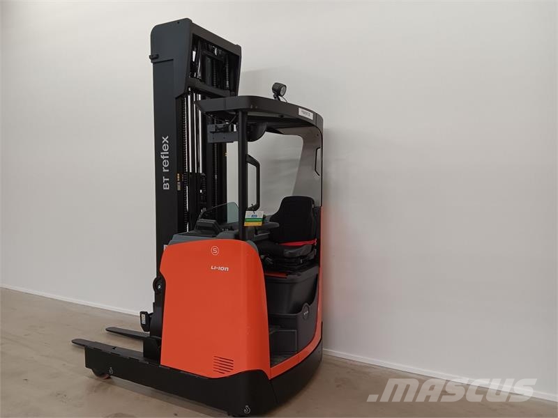 Toyota RRE160H Reach trucks