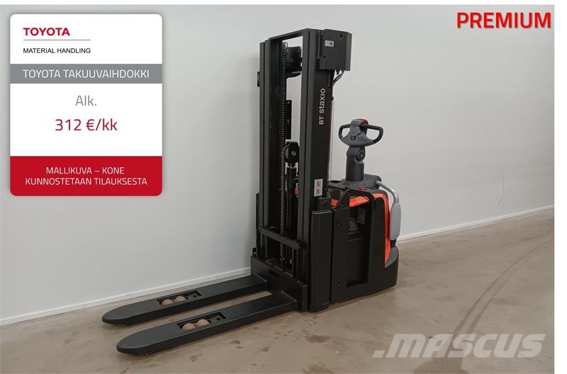 Toyota SPE120L Pedestrian stacker