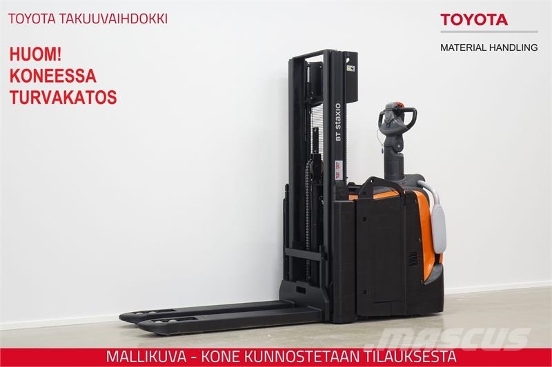 Toyota SPE200D Χειροκίνητα παλετοφόρα