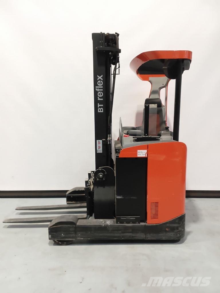 BT RRE140 Reachtruck