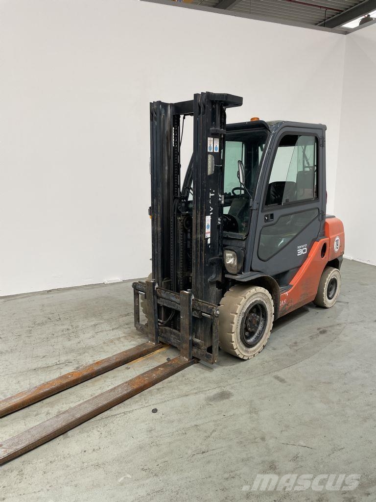 Toyota 02-8FGF30 液化石油氣LPG卡車