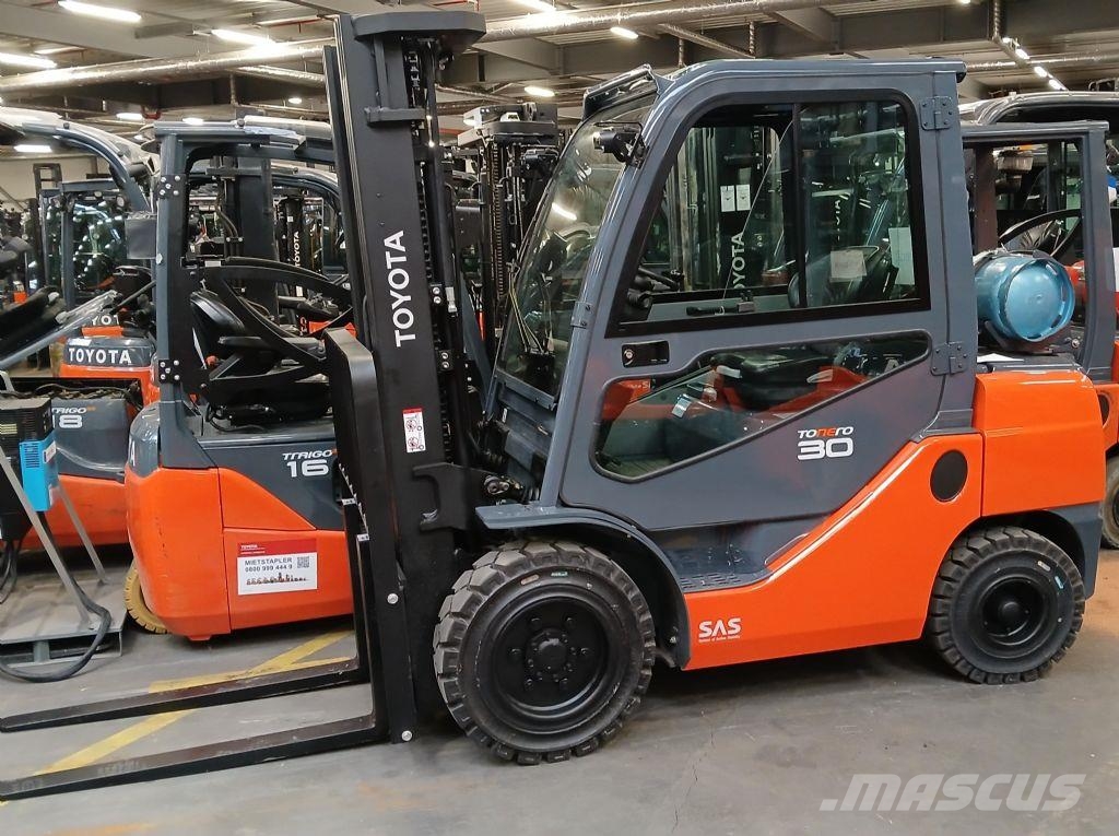 Toyota 02-8FGF30 *sofort verfügbar* LPG heftrucks