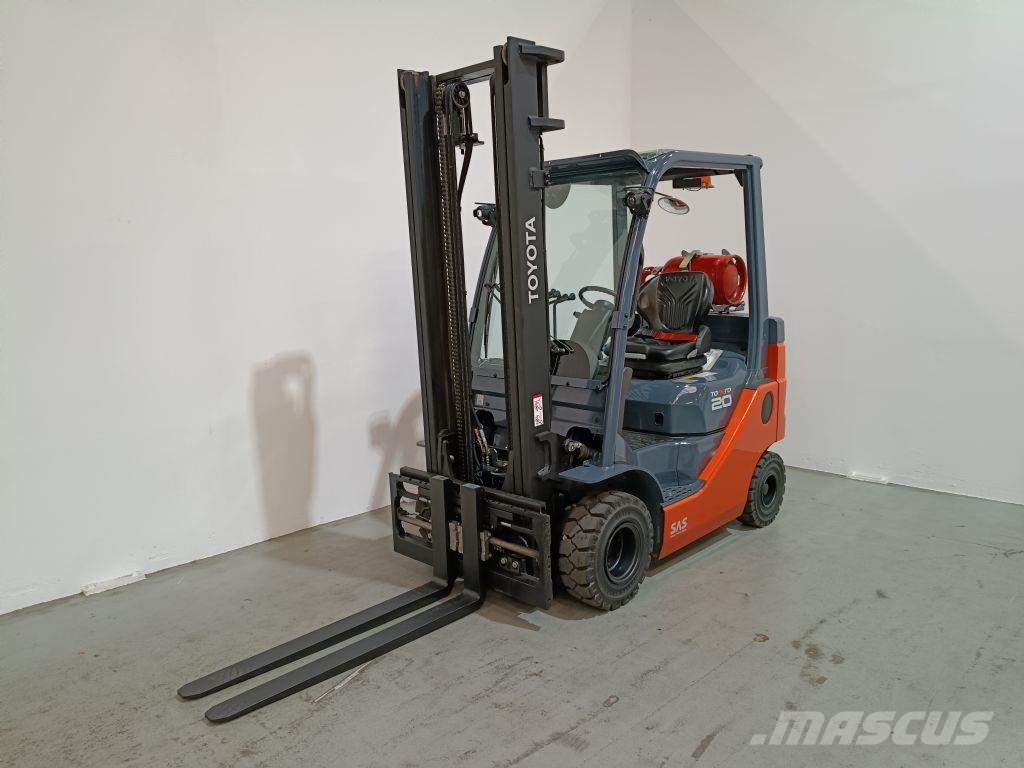 Toyota 02-8FGKF20 Empilhadores a gás