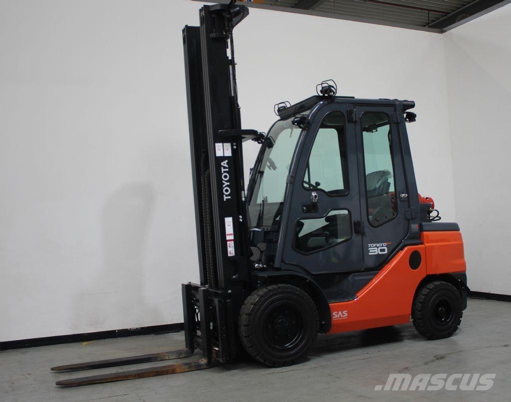 Toyota 06-8FG30F *sofort verfügbar* LPG forklifts