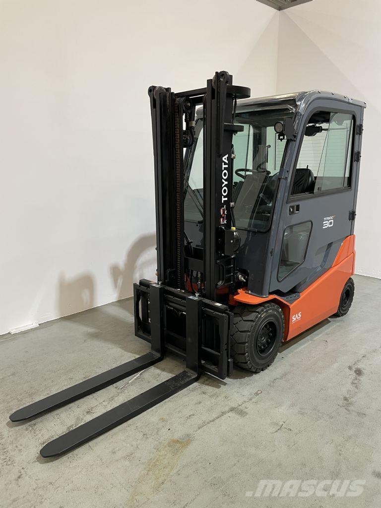 Toyota 8FBMKT30 *sofort verfügbar* Elmotviktstruckar
