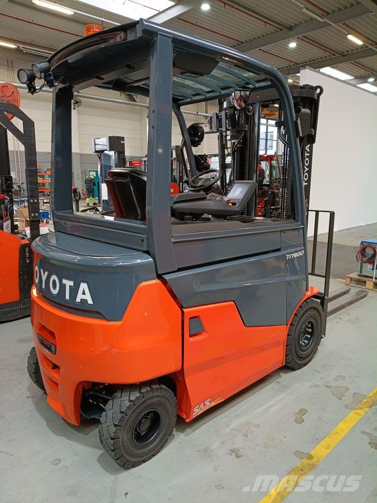 Toyota 9FBMK25T Elmotviktstruckar