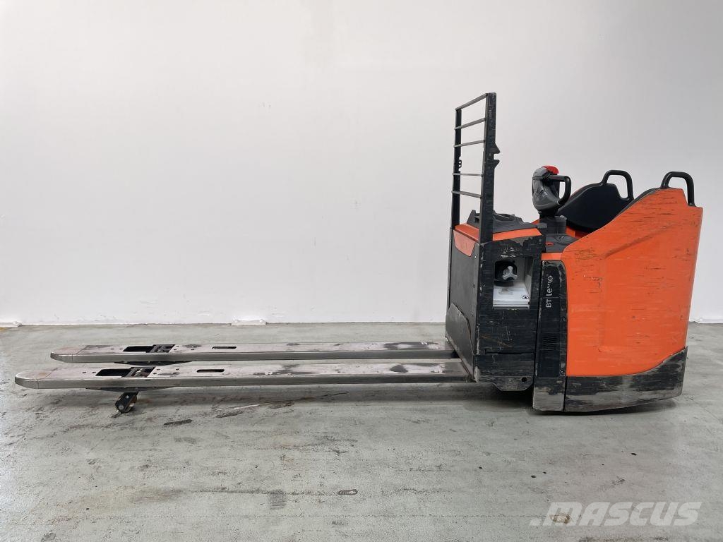 Toyota LPE200 Штабелери