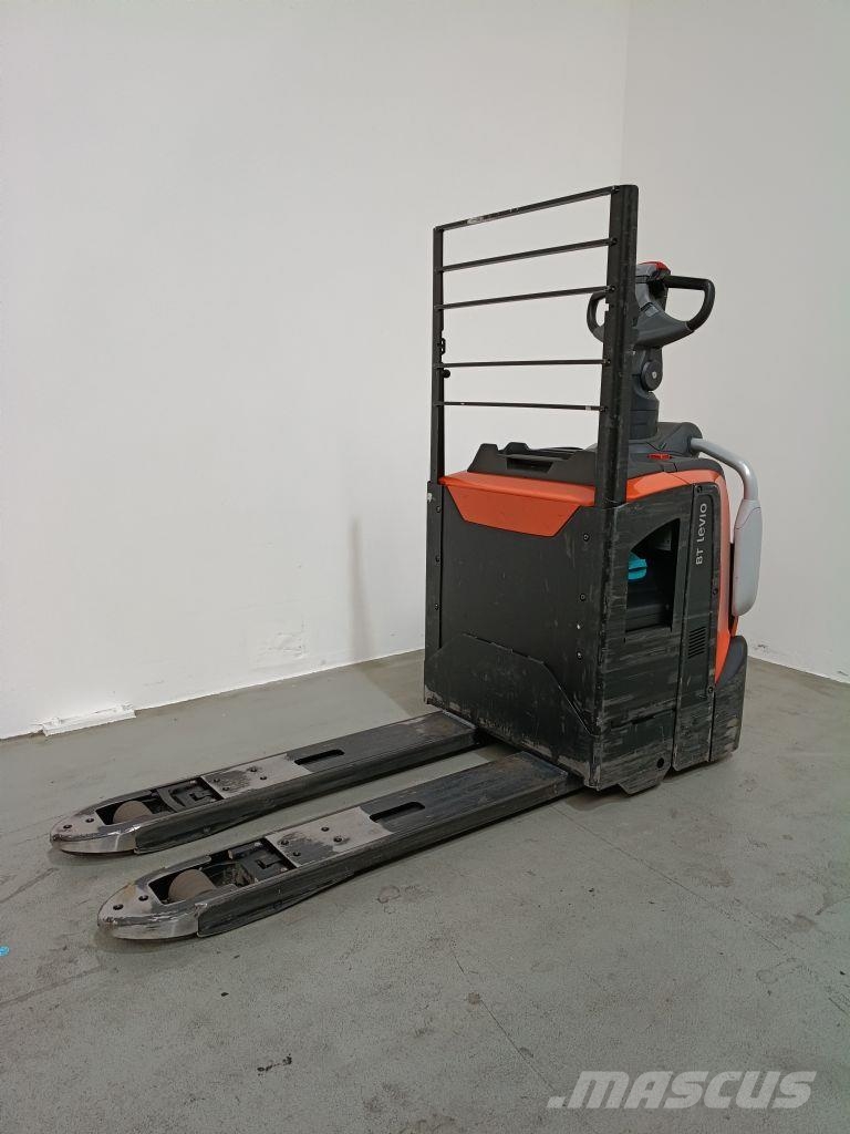 Toyota LPE200 ローリフト