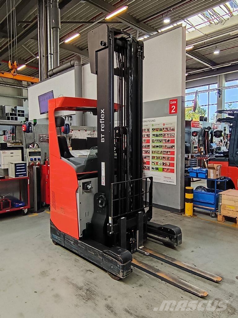 Toyota RRE140H Reach truck