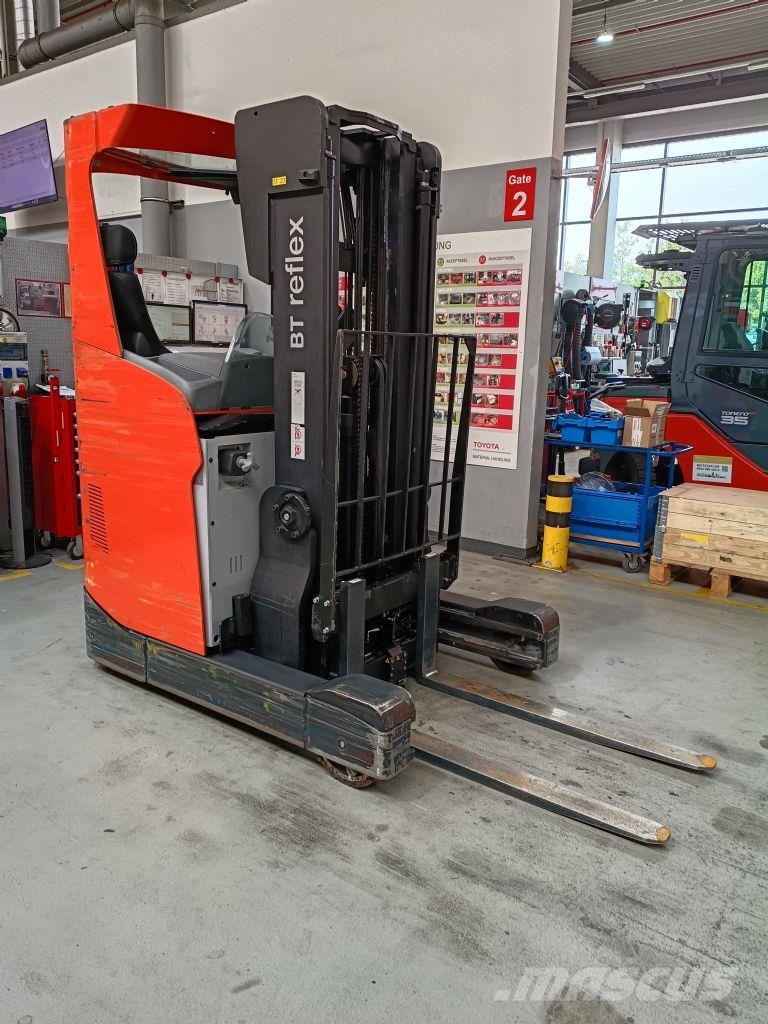Toyota RRE140H 리치 트럭
