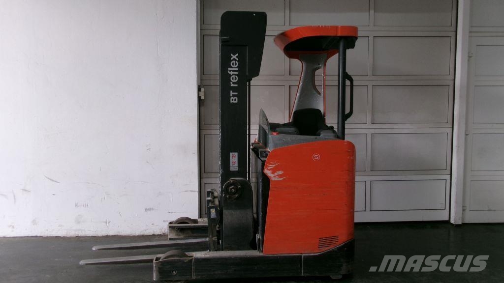 Toyota RRE160H Reach truck