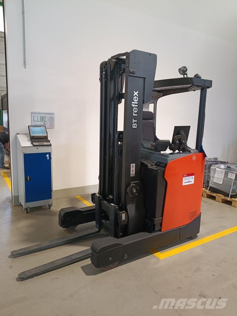 Toyota RRE160H Stivuitor cu catarg retractabil