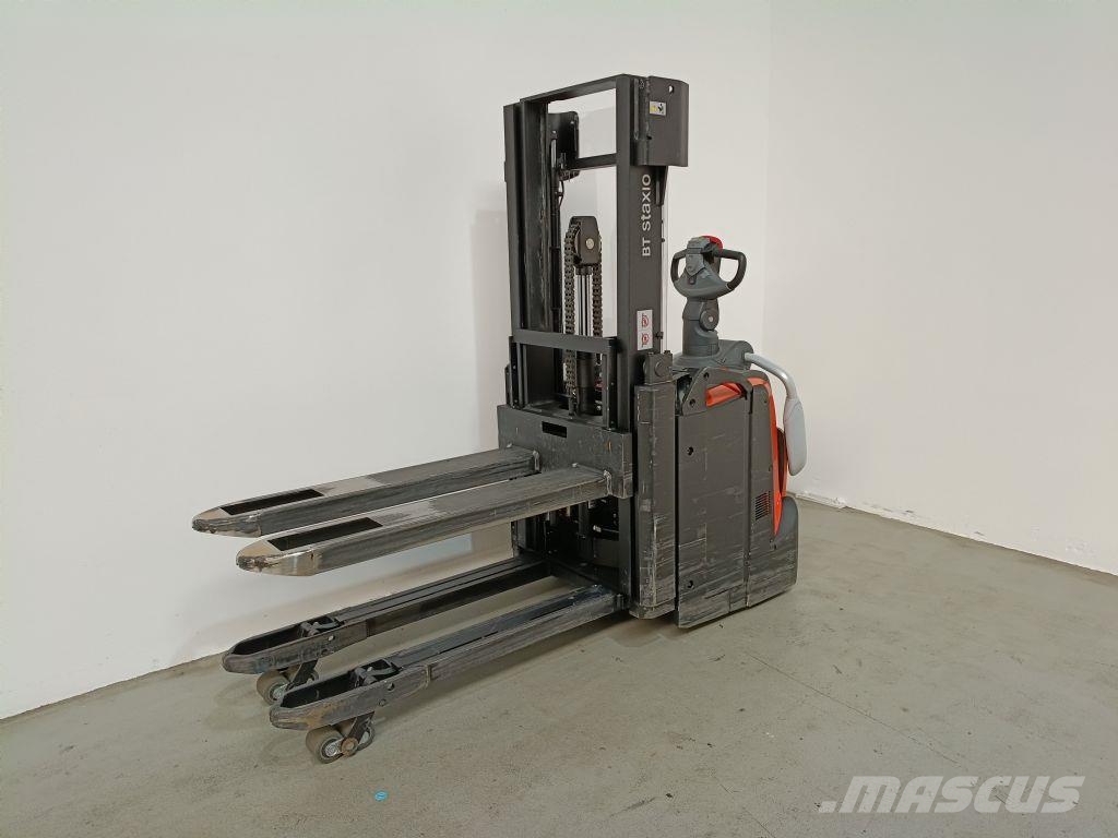 Toyota SPE140L Deichselstapler