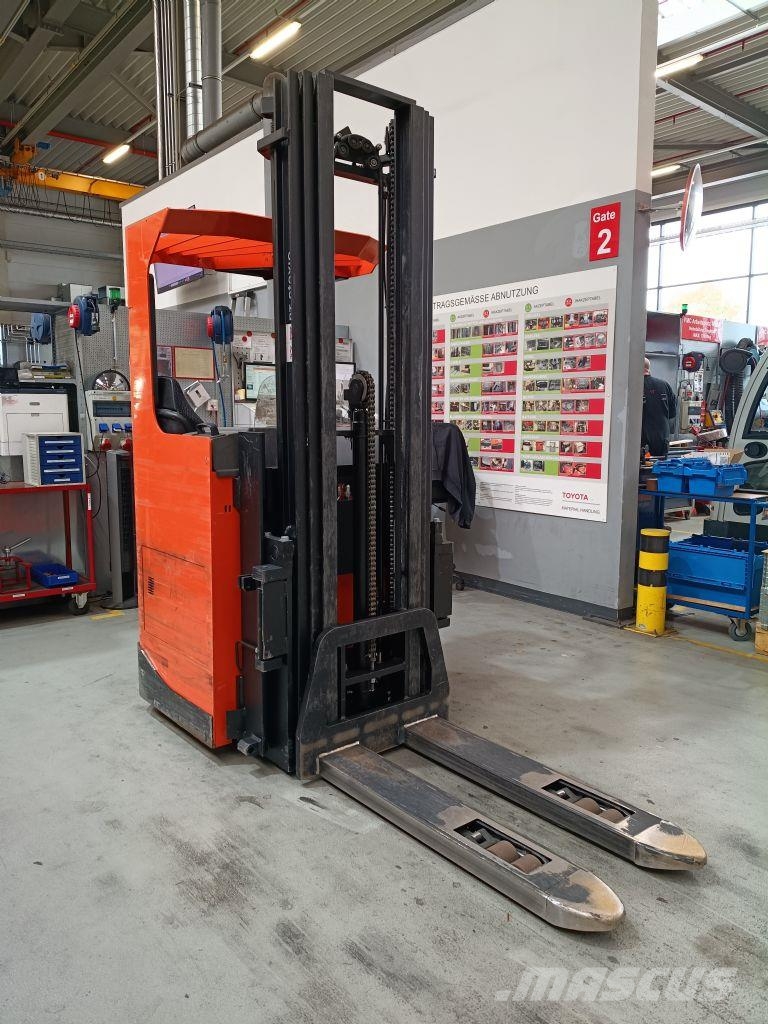 Toyota SRE135L Deichselstapler